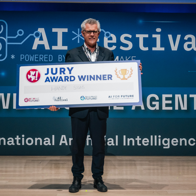 28Digital Special Award:Handy Signs